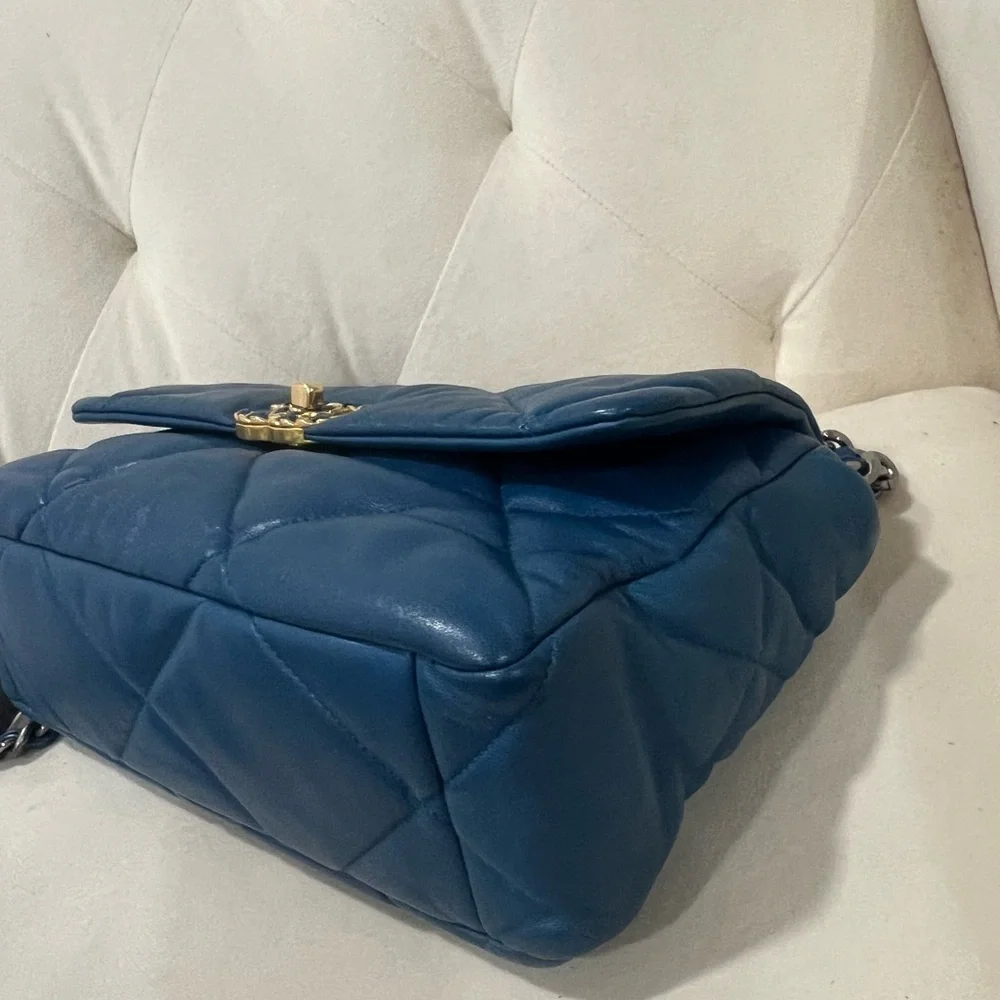 CHANEL Blue Flap 19 Quilted Lambskin Bag with Gold Hardware - Picture 6 of 13